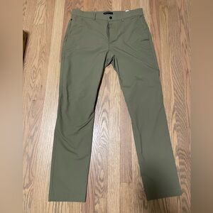 Banana Republic commuter pants